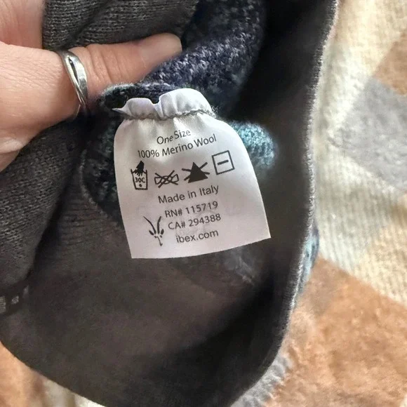 Ibex Blue and Gray Patterned Knit Hat - Picture 7 of 7